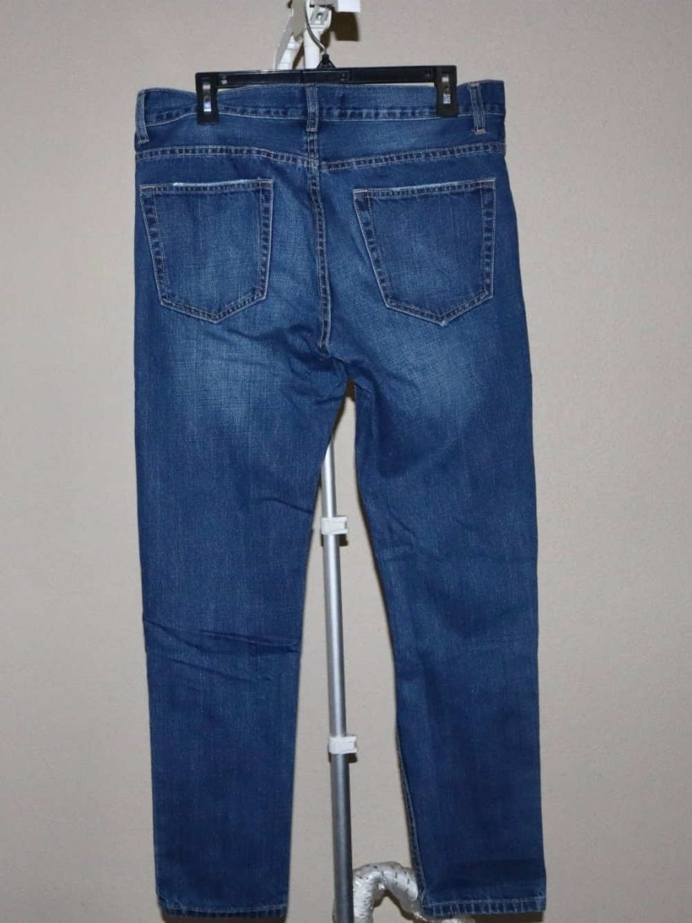 Forever 21 Blue Men's Jeans with Contrast Stitching - Picture 2 of 6